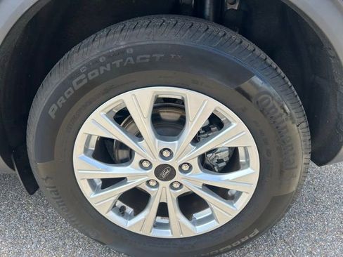 Certified 2024 Ford Escape Active AWD/4WD image 11