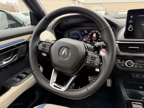 Used 2025 Acura ADX A-Spec image 17