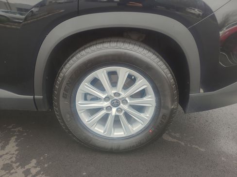 Certified 2024 Toyota Grand Highlander AWD image 10