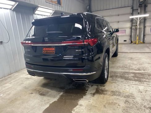 Used 2025 Buick Enclave Preferred image 7