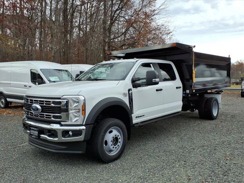 New 2025 Ford F550 4x4 Crew Cab Super Duty image 3