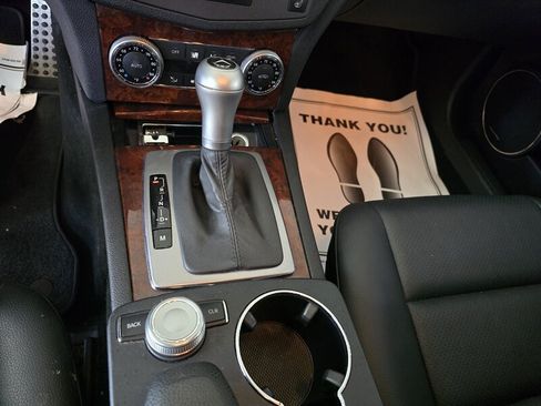 Used 2010 Mercedes-Benz C 300 Sedan w/ Multimedia Pkg image 20