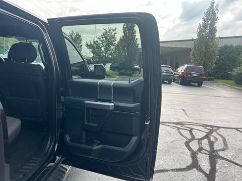 Used 2018 Ford F150 XLT w/ Equipment Group 302A Luxury AWD/4WD image 35