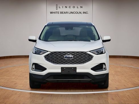Used 2024 Ford Edge SEL w/ Convenience Package AWD/4WD image 2