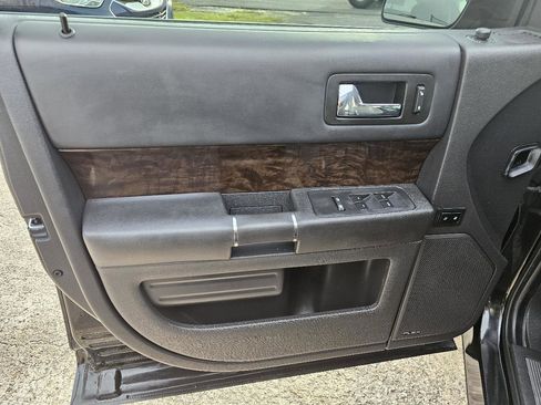 Used 2015 Ford Flex Limited FWD image 11