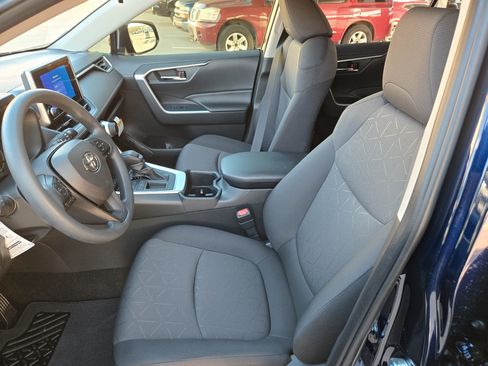 New 2025 Toyota RAV4 XLE w/ Convenience Package image 17