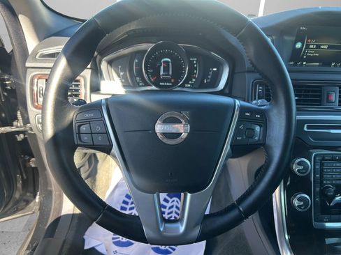 Used 2015 Volvo XC70 T6 image 13