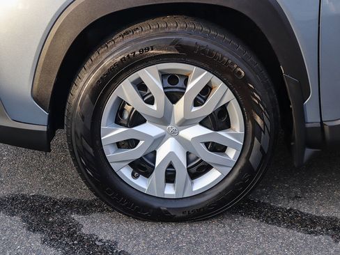 Certified 2022 Toyota Corolla Cross L image 12