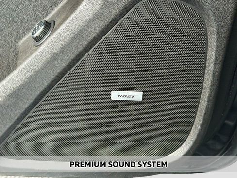 Used 2021 Chevrolet Traverse RS image 4