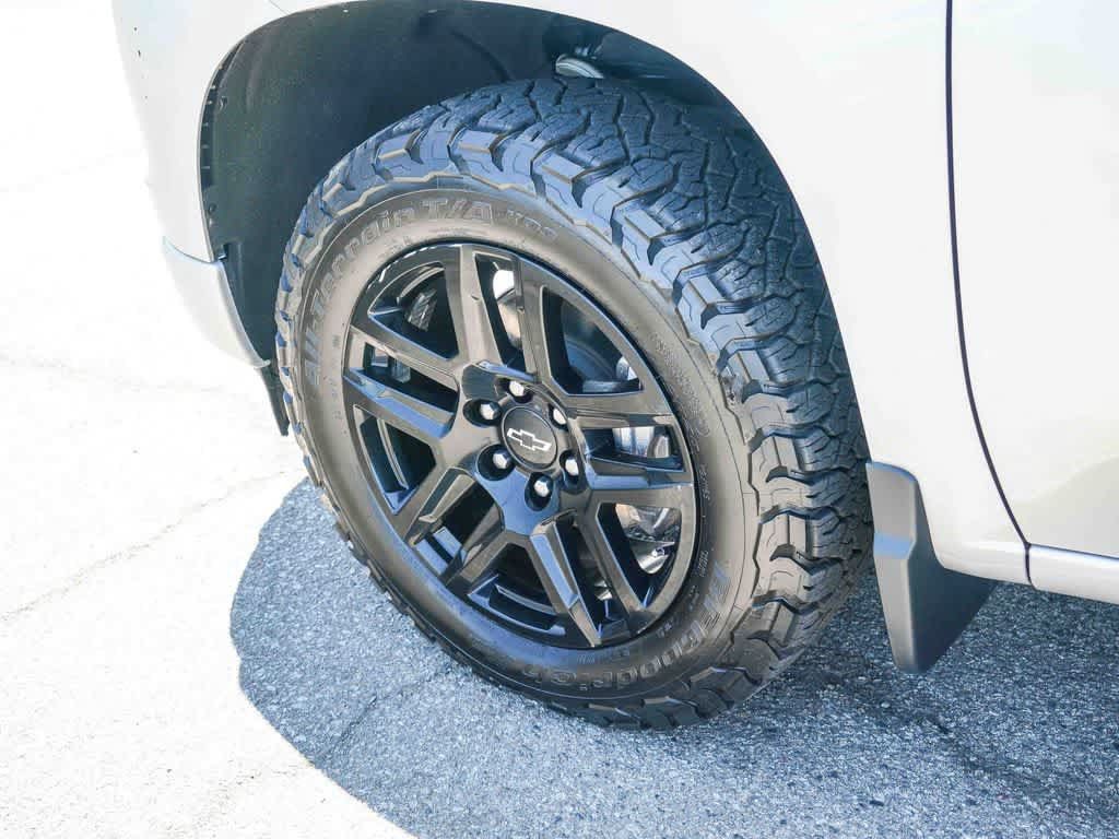 Used 2022 Chevrolet Silverado 1500 RST AWD/4WD image 10
