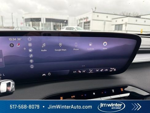 Used 2025 Buick Enclave Sport Touring image 34