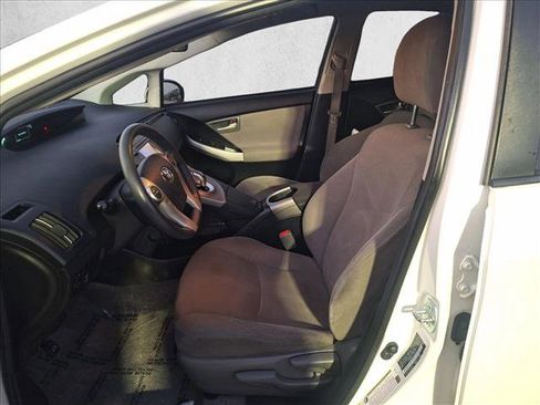 Used 2015 Toyota Prius Three image 10