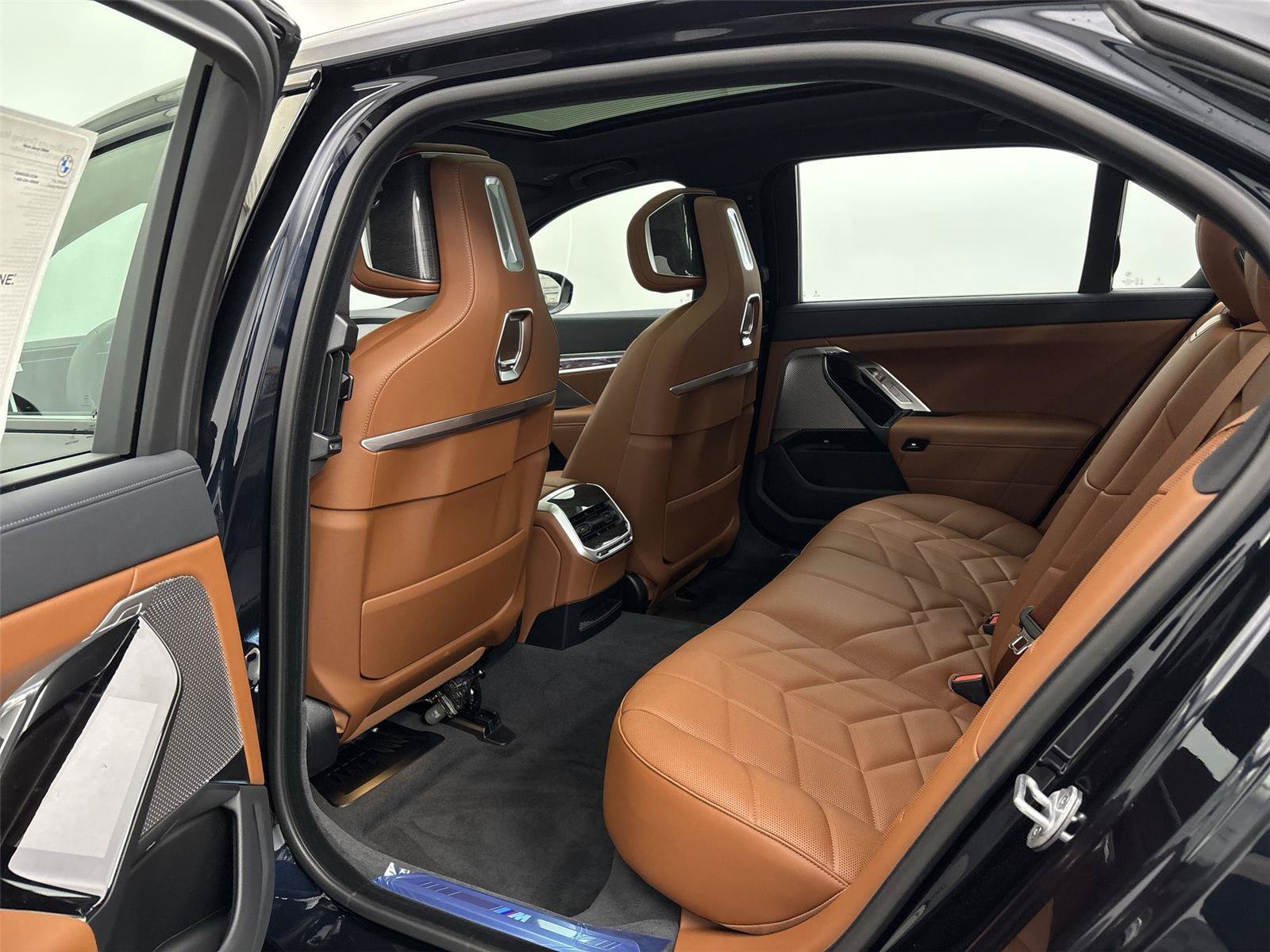 New 2026 BMW 760i xDrive w/ Executive Package AWD/4WD image 29
