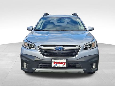 Used 2022 Subaru Outback Limited image 2