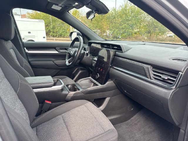 Used 2025 GMC Terrain Elevation AWD/4WD image 28