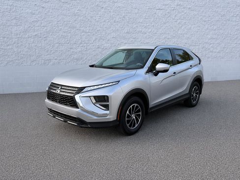 Used 2022 Mitsubishi Eclipse Cross ES image 1