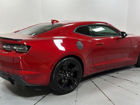 Used 2019 Chevrolet Camaro LT w/ RS Package image 5