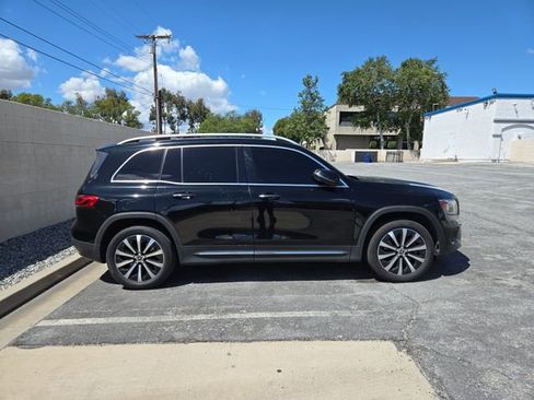 Used 2021 Mercedes-Benz GLB 250 image 2