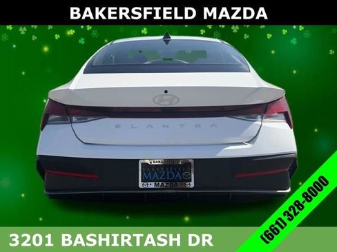 Used 2024 Hyundai Elantra SE image 4