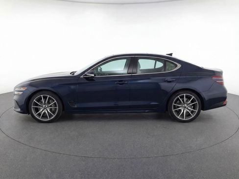 Used 2025 Genesis G70 2.5T image 5