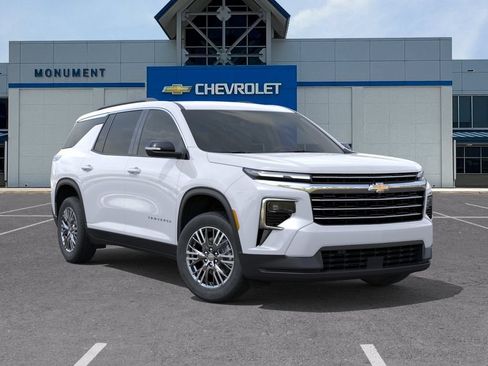 New 2026 Chevrolet Traverse LT w/ Driver Confidence Package FWD image 7
