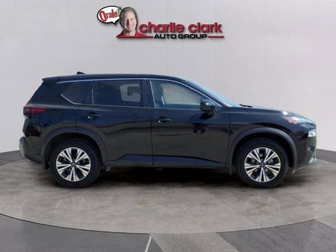 Certified 2023 Nissan Rogue SV image 7