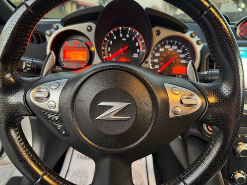 Used 2014 Nissan 370Z Touring w/ Sport Package image 13