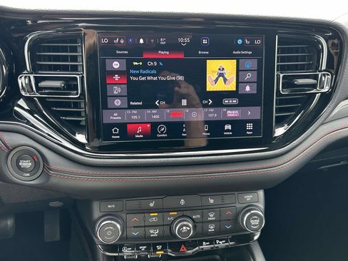 Used 2025 Dodge Durango GT RWD image 23