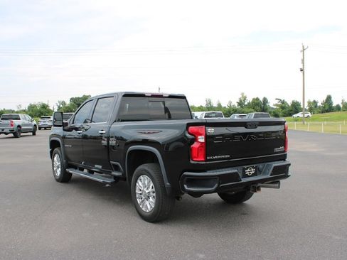 Used 2020 Chevrolet Silverado 2500 High Country w/ Z71 Off-Road Package AWD/4WD image 7