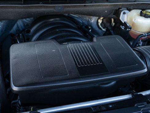 Used 2022 Chevrolet Tahoe Z71 w/ Luxury Package image 53