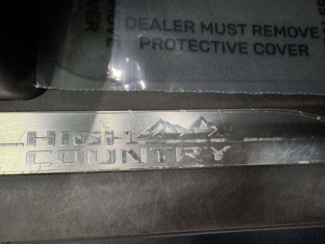 Used 2020 Chevrolet Silverado 2500 High Country w/ Technology Package AWD/4WD image 46