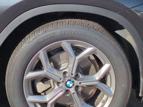 Used 2020 BMW X3 xDrive30i w/ Premium Package image 11