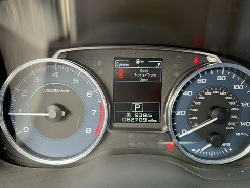 Used 2015 Subaru Crosstrek 2.0i Limited image 5