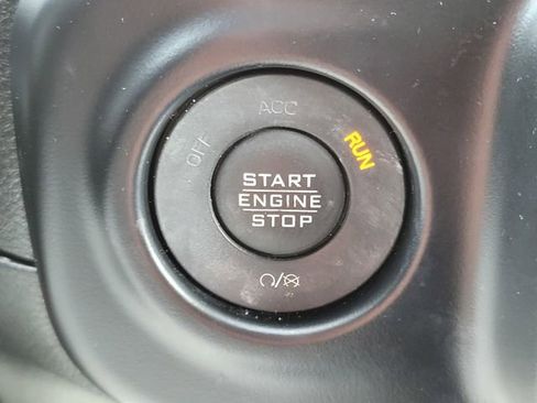 Used 2022 Jeep Wrangler Unlimited Sport image 24