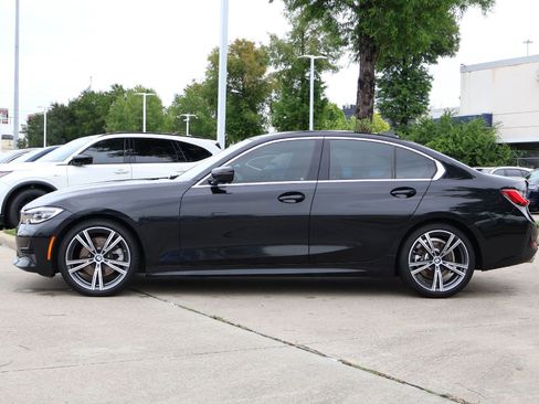 Used 2020 BMW 330i Sedan w/ Premium Package RWD image 3