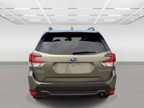 Used 2021 Subaru Forester Premium w/ Popular Package #1 AWD/4WD image 4