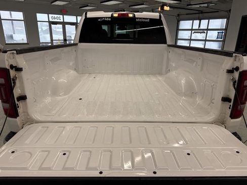 Used 2019 RAM 1500 Laramie image 11