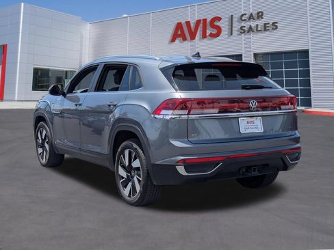 Used 2025 Volkswagen Atlas Cross Sport SE AWD/4WD image 10