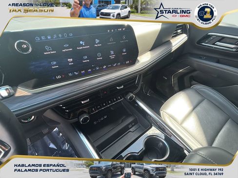 Certified 2025 Chevrolet Suburban Premier image 19