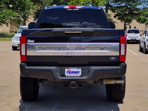 Used 2022 Ford F350 Platinum w/ Tremor Off-Road Package AWD/4WD image 5