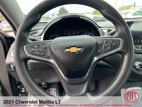 Used 2021 Chevrolet Malibu LT image 18