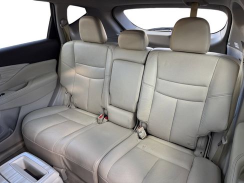 Used 2015 Nissan Murano Platinum image 10