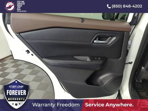 Used 2023 Nissan Rogue SL w/ SL Premium Package FWD image 28