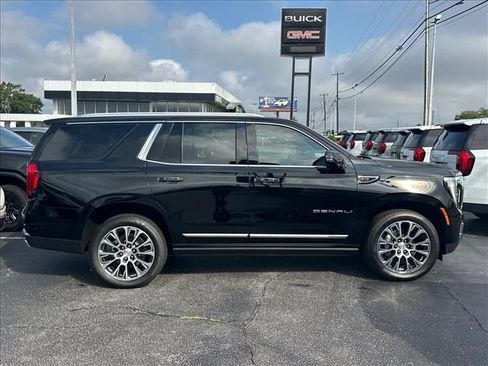 New 2026 GMC Yukon Denali w/ Denali Reserve Package AWD/4WD image 13