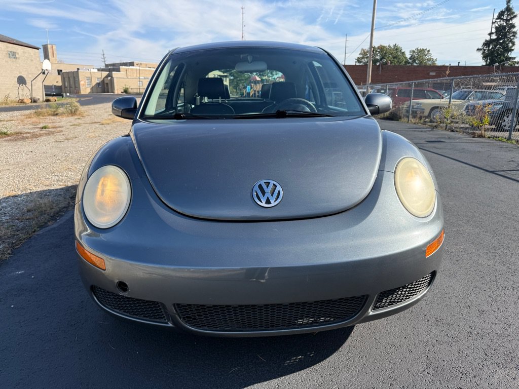 Used 2008 Volkswagen Beetle S FWD image 6