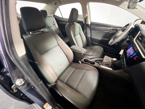 Used 2019 Toyota Corolla LE image 29