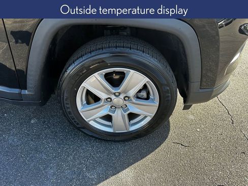 Used 2022 Jeep Compass Latitude image 14