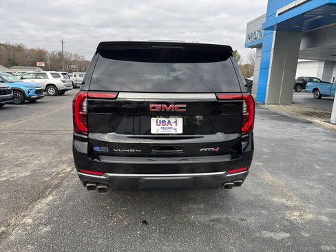 New 2026 GMC Yukon AT4 image 4