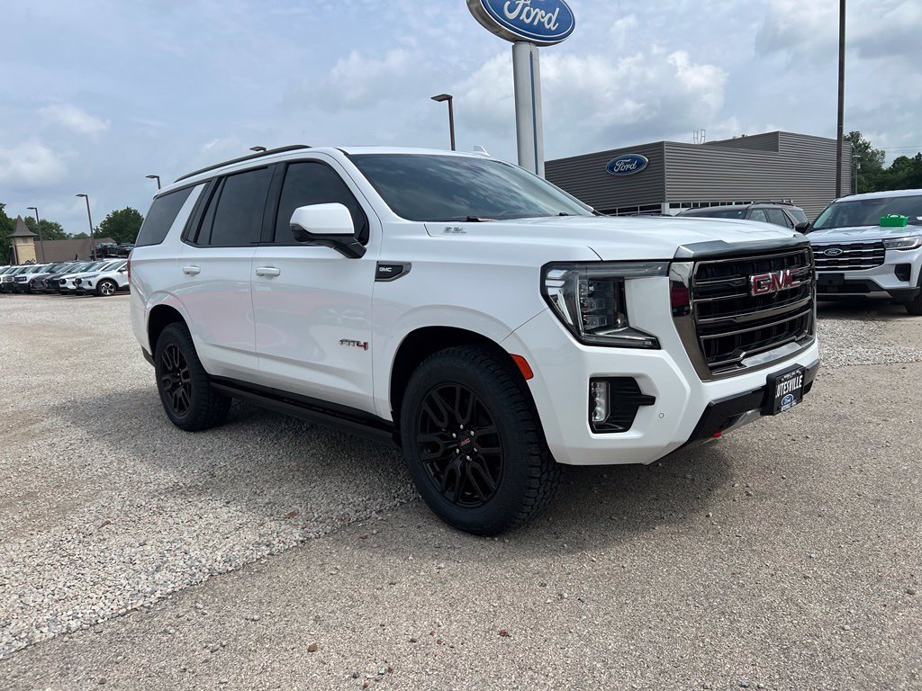 Used 2023 GMC Yukon AT4 w/ AT4 Premium Package AWD/4WD image 2