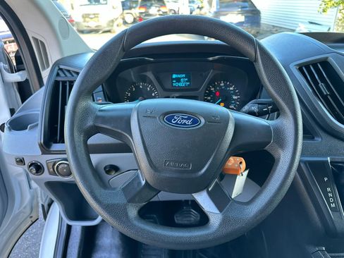 Used 2018 Ford Transit 250 148 Medium Roof RWD image 14